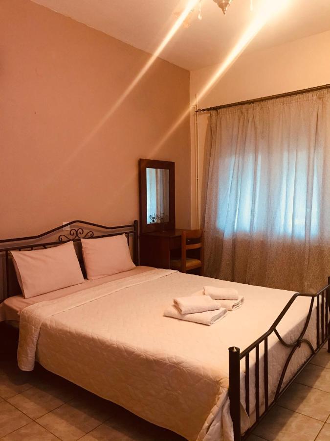 Guesthouse Adonis Káto Loutrákion Exteriér fotografie