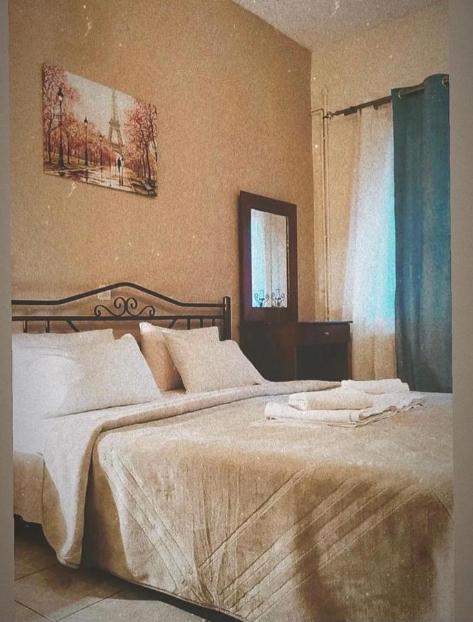 Guesthouse Adonis Káto Loutrákion Exteriér fotografie