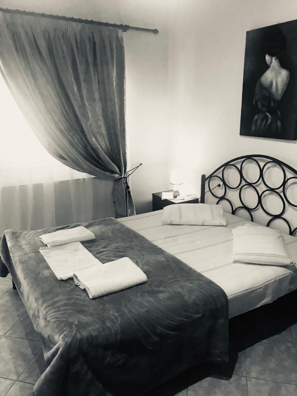Guesthouse Adonis Káto Loutrákion Exteriér fotografie